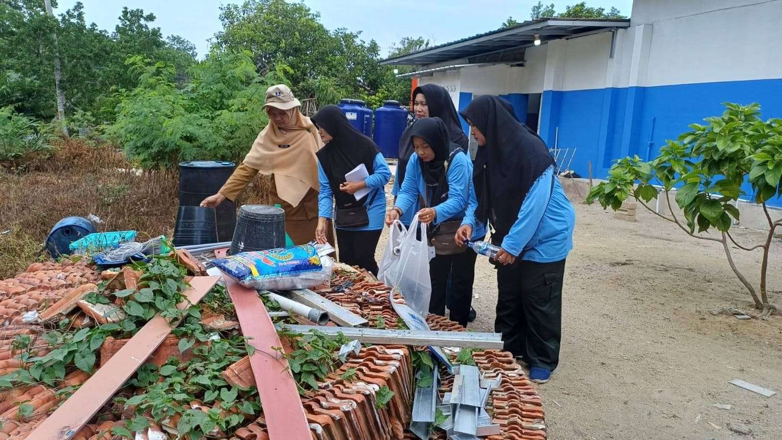 Kegiatan Peninjauan Jentik Nyamuk dan Survei ABJ (Angka Bebas Jentik)